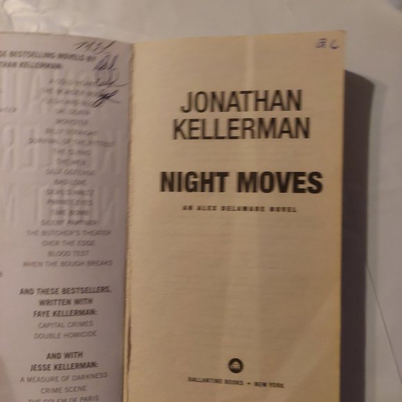 Night Moves - Picture 4 of 5